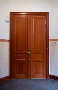 12 pardörr volontären